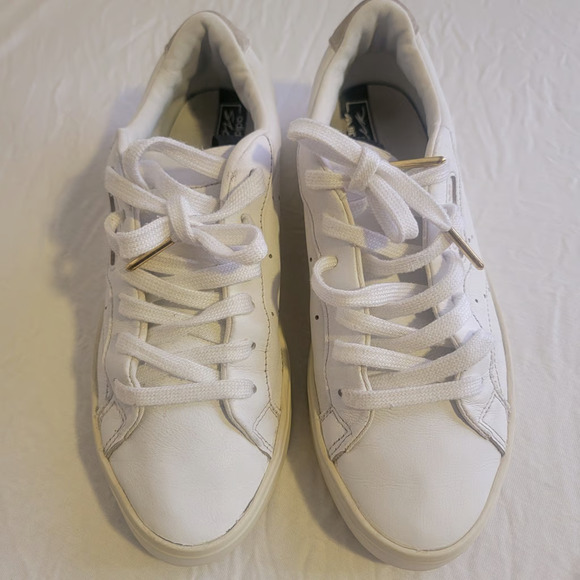 Size 6.5 - adidas Sleek Crystal White W - Picture 1 of 5